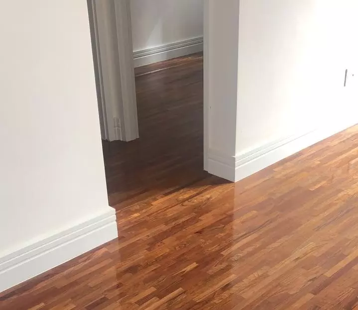 Instalação Guarnição para Porta